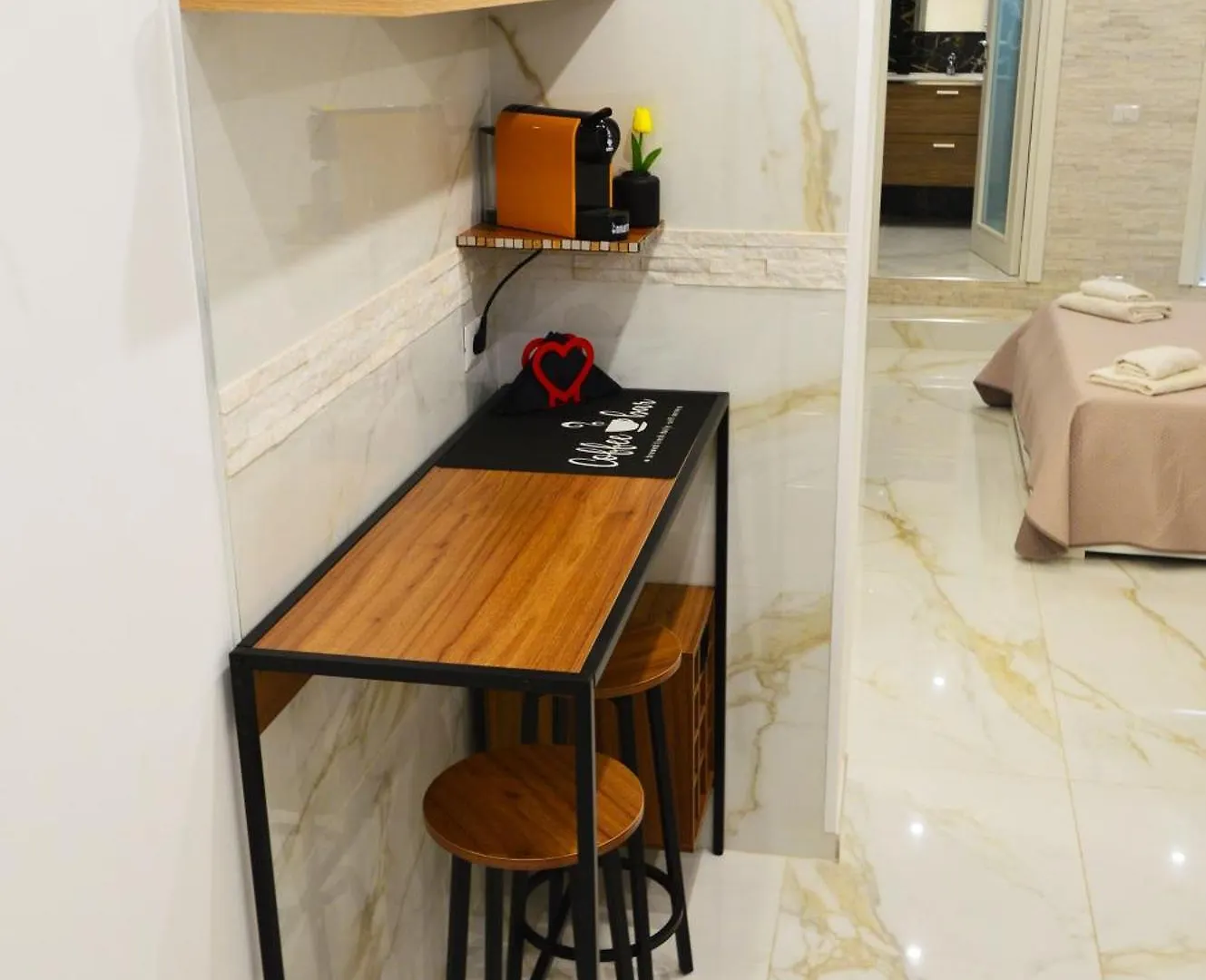 Domus Zeus Apartment Bari