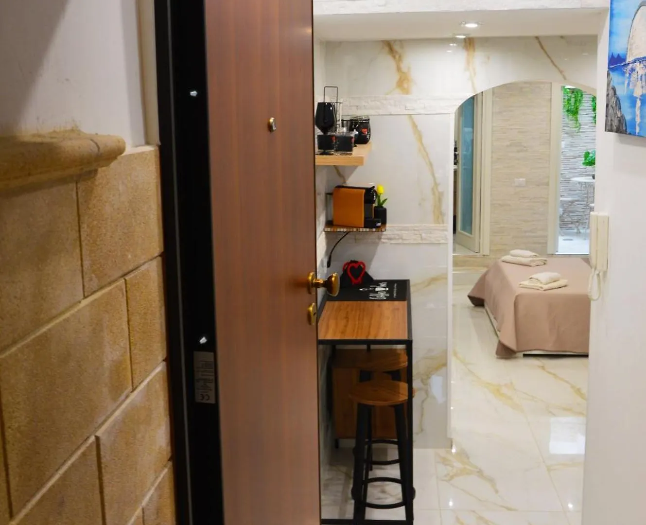 Domus Zeus Apartment Bari Italy